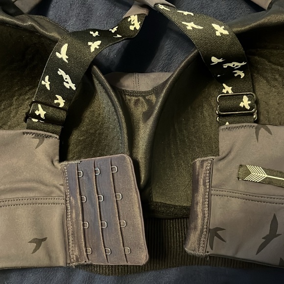 Oiselle Queen Sports Running Bra NWT - Picture 3 of 4